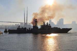 Крейсер «Варяг» и фрегат «Маршал Шапошников» вышли в море