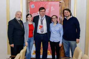 Итальянская шахматистка Элиза Касси получила награды от Клуба World Chess-transit и Спортклуба Роскосмос