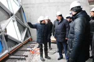Новосибирск: Полпред Серышев проинспектировал строительство ледовой арены