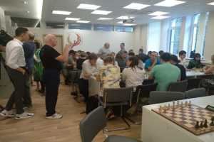 Парные Шахматы «42»: победил чемпион мира по Chess-transit Владимир Захарцов и Александра Оболенцева