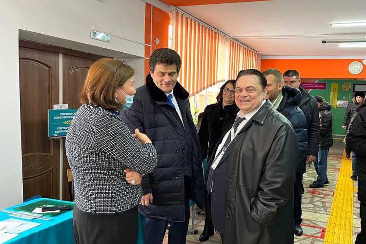 Депутат Семигин заявил об отсутствии нарушений во время выборов в Казахстане