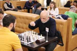 В Олимпийском комитете играли в шахматы, вспоминали Тихомирова и обсуждали русский космос