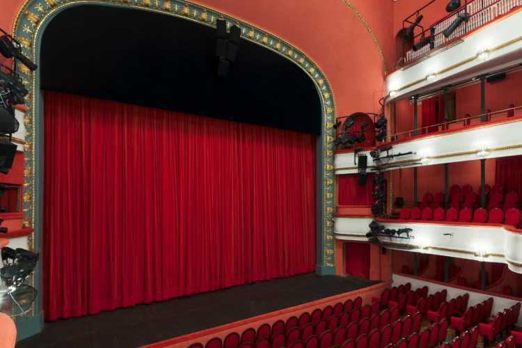 Театр Маяковского открывает свой юбилейный 100-й сезон