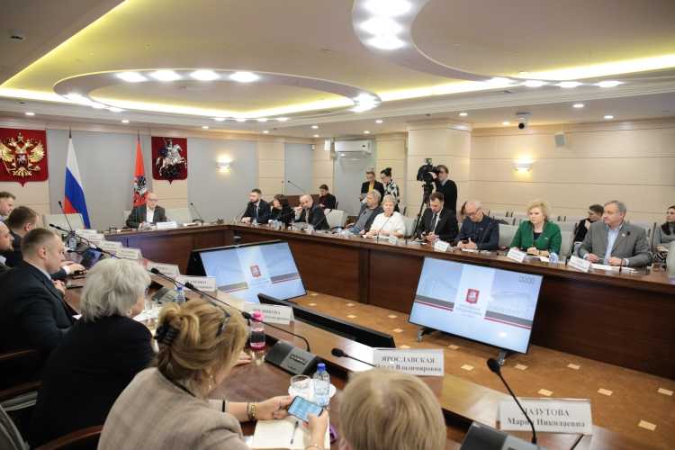 В Мосгордуме обсудили перспективы развития дополнительного образования