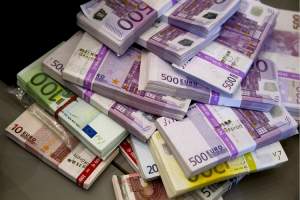 Дмитрий Демиденко: Евро ходит по краю пропасти