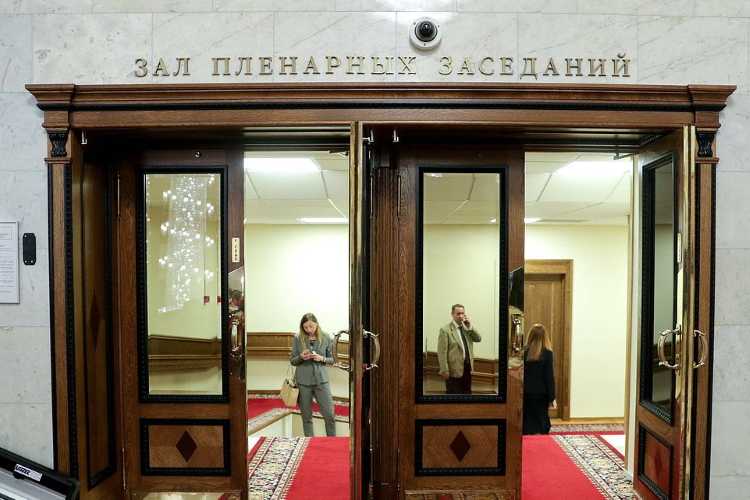 Российские депутаты рассматривают введение санкций на всех иностранцев
