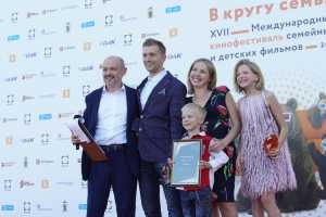 Ярославль: Фестивалю «В кругу семьи» «Быть»