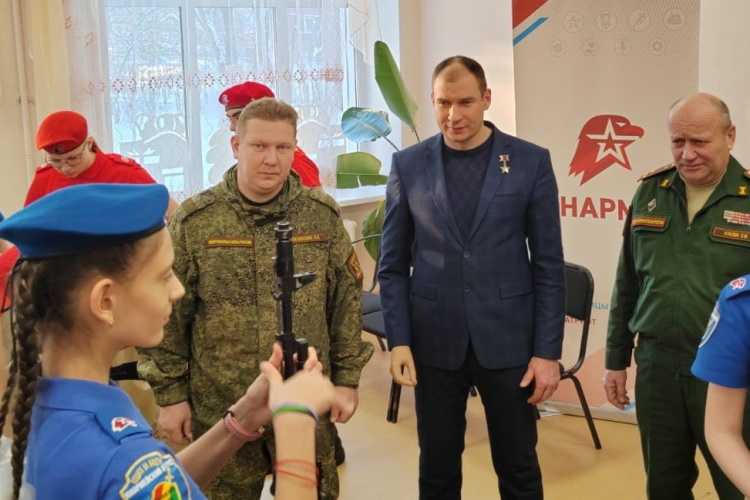 Дмитрий Перминов: В Омской области растет число участников движения «Юнармия»