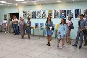 «Вдохновение»: в Новосибирске молодые художники устроили выставку