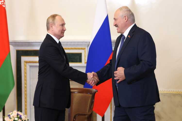 Путин и Лукашенко: объем взаимодействия требует постоянной сверки часов