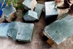 Бурятские таможенники пресекли контрабанду в Китай полудрагоценных камней