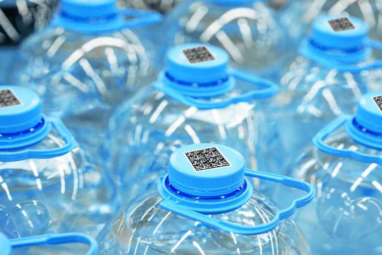 Минпромторг объявил о новом этапе маркировки упакованной воды